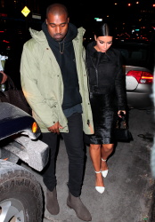 Kim Kardashian and Kanye West - Out and about in New York City, 8 января 2015 (54xHQ) RdSMRj40