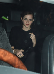Emma Watson leaving the pre BAFTA party held at the Annabel's members club in Mayfair, London, 7 февраля 2015 (7xHQ) TsxyBxOH