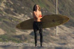 Cara Delevingne - Photoshoot candids in Malibu, 9 января 2015 (133xHQ) XE0W5oJf