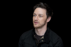 James McAvoy - "X-Men: Days of Future Past" press conference portraits by Armando Gallo (New York, May 9, 2014) - 20xHQ YXmsv2Ia
