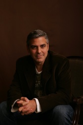 George Clooney - Todd Plitt Photoshoot (December 2, 2006) - 16xHQ YfHUwQNM